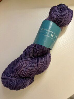 EXPRESSION FIBER ARTS Crema Sock in "Fable" - 1 skein